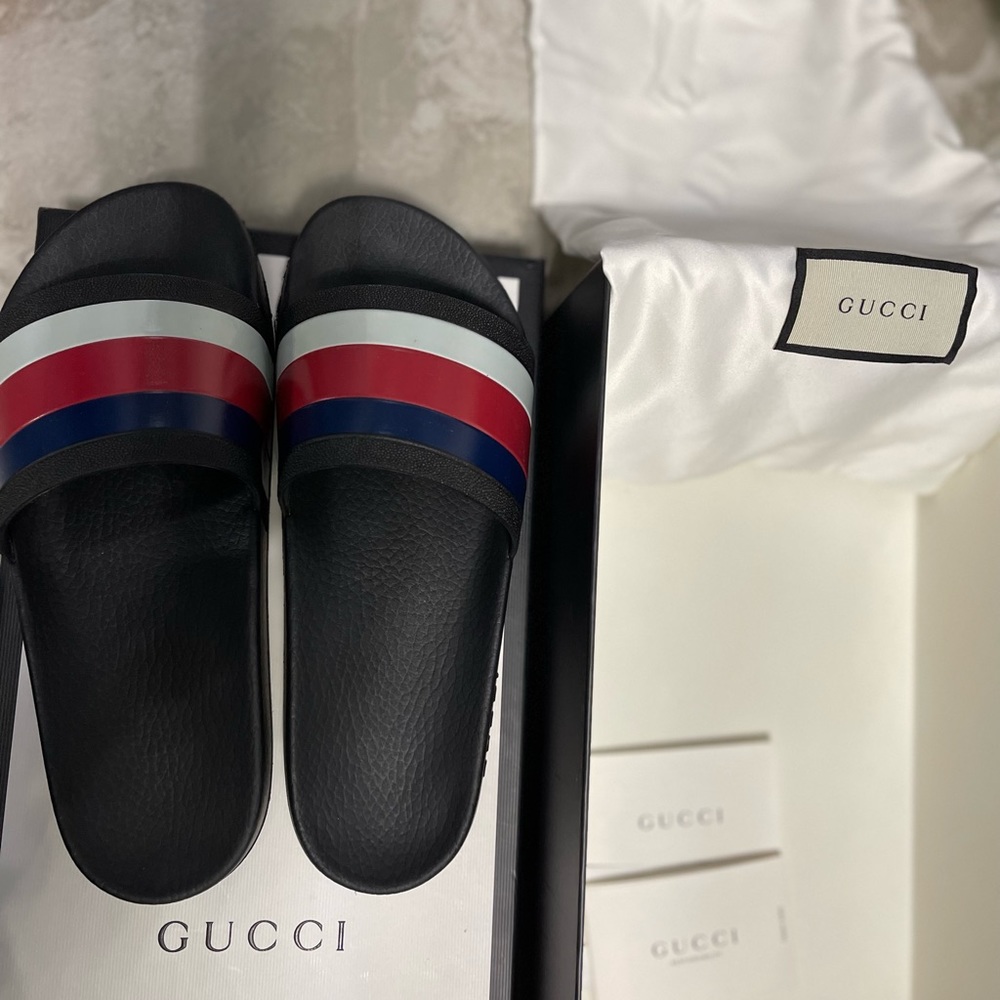 Gucci sandals authentic, size 9 used once